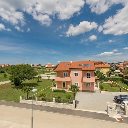 Guest House Gloria Novigrad Istria Εξωτερικό φωτογραφία