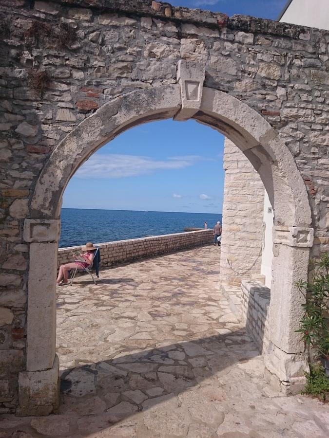 Guest House Gloria Novigrad Istria Εξωτερικό φωτογραφία